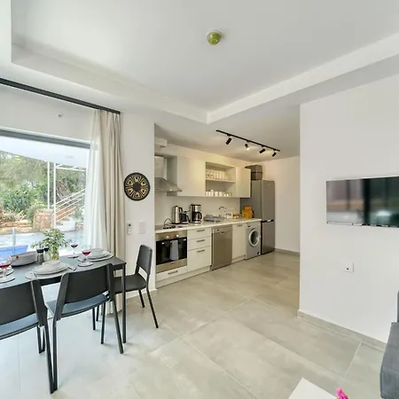 Bluenook Apartment *