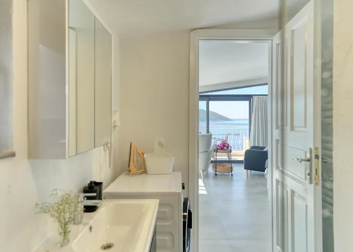 Bluenook Appartement *