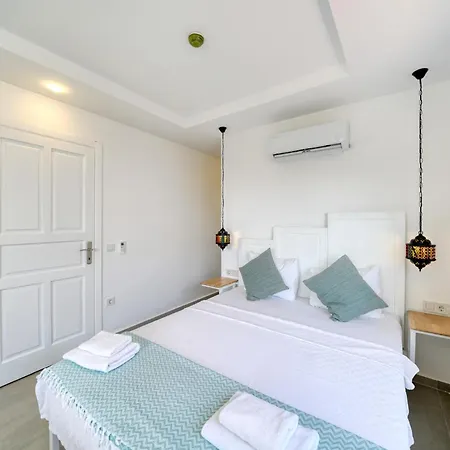 Bluenook Апартаменты Каш