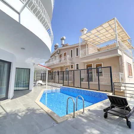 Апартаменты Bluenook *